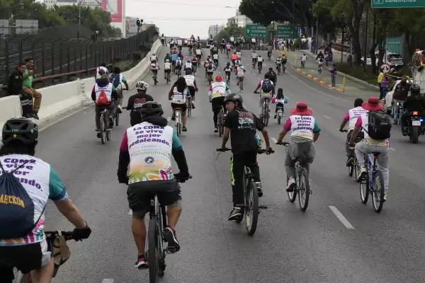 ciclistas tlalpan.JPG