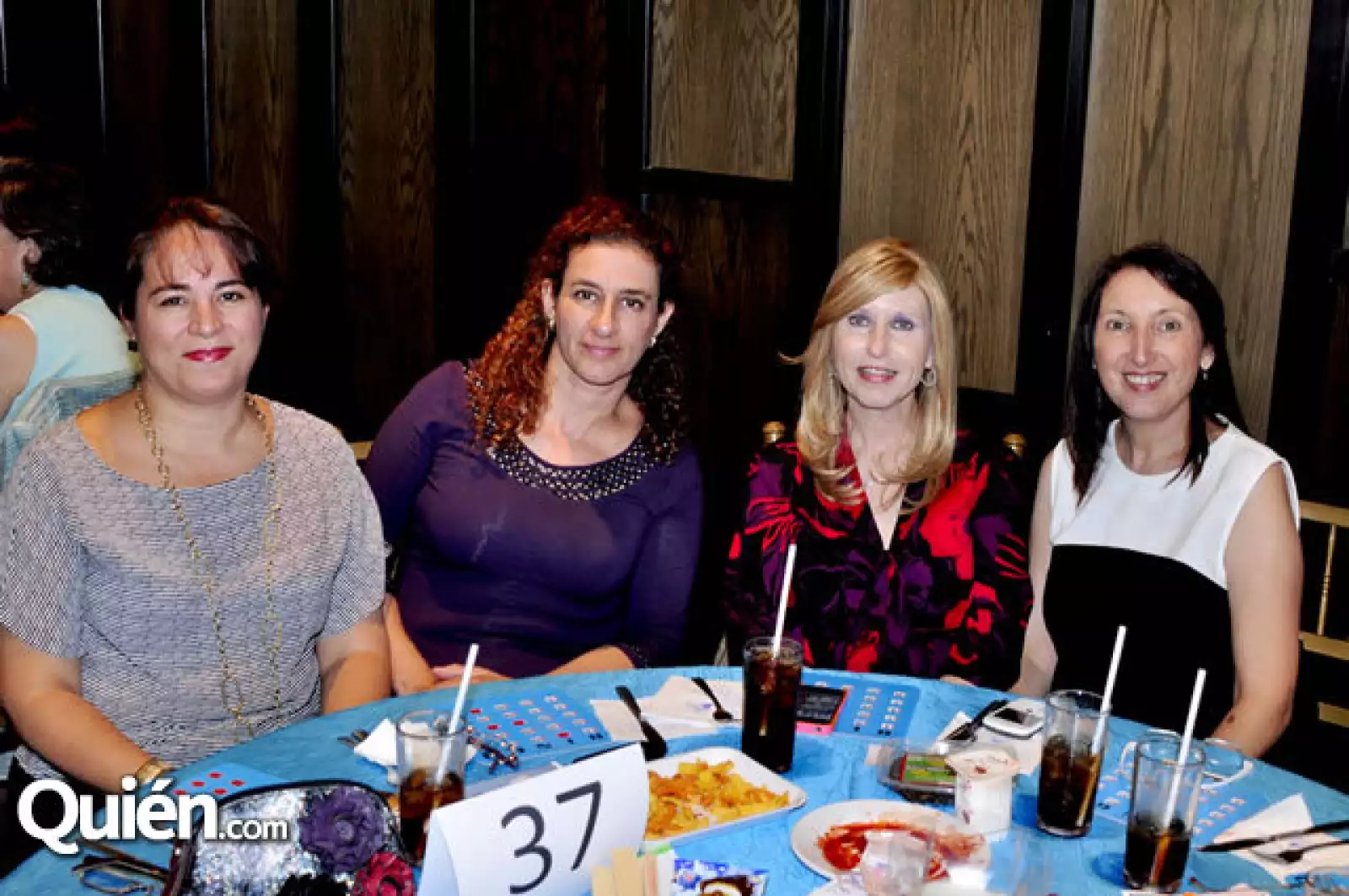 Dalia Martínez, Olivia Marcos de García, Rosy Richer de Lamothe y Ángeles de Díaz