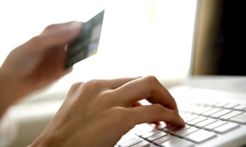 Asegúrate de que el sitio en el que ingreses los datos de tu tarjeta tenga el prefijo https (Foto: Photos To Go)