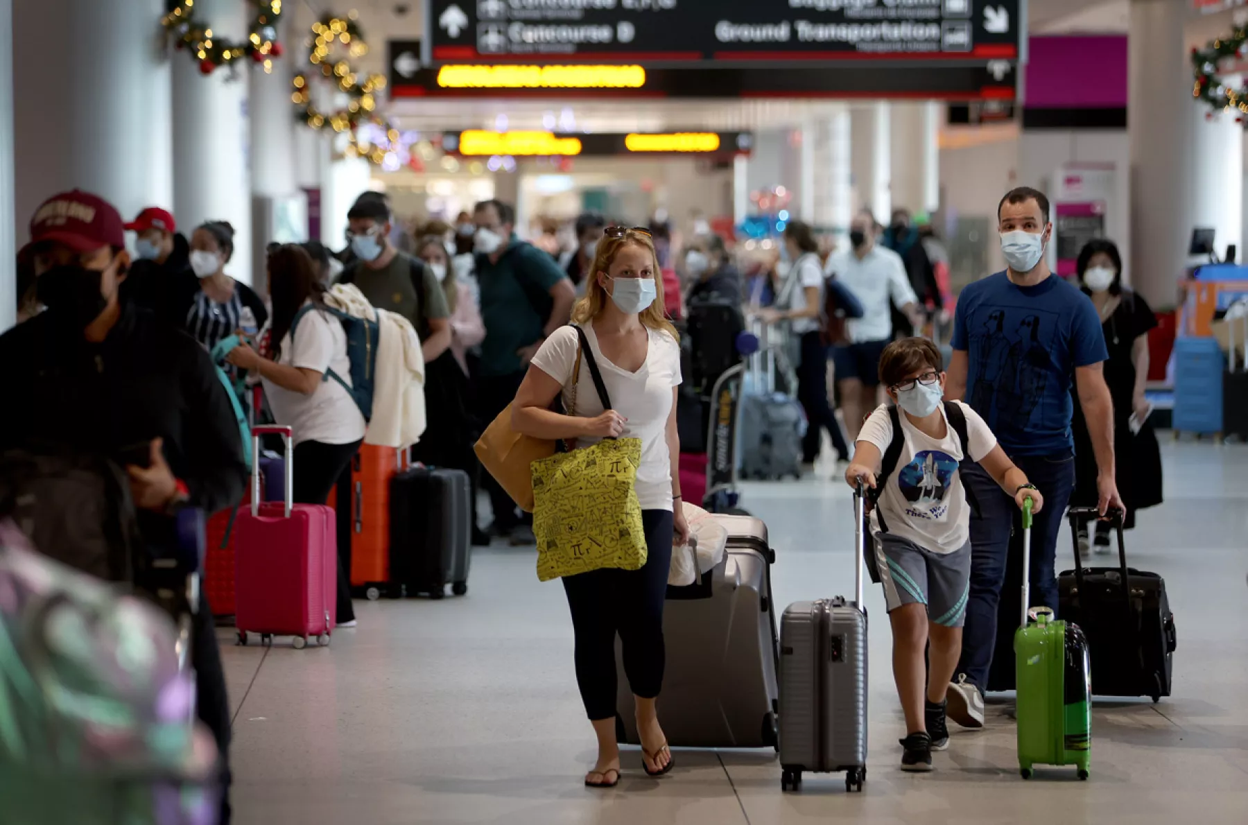 Airlines Cancel Thousands Of Flights As Omicron Cases Surge