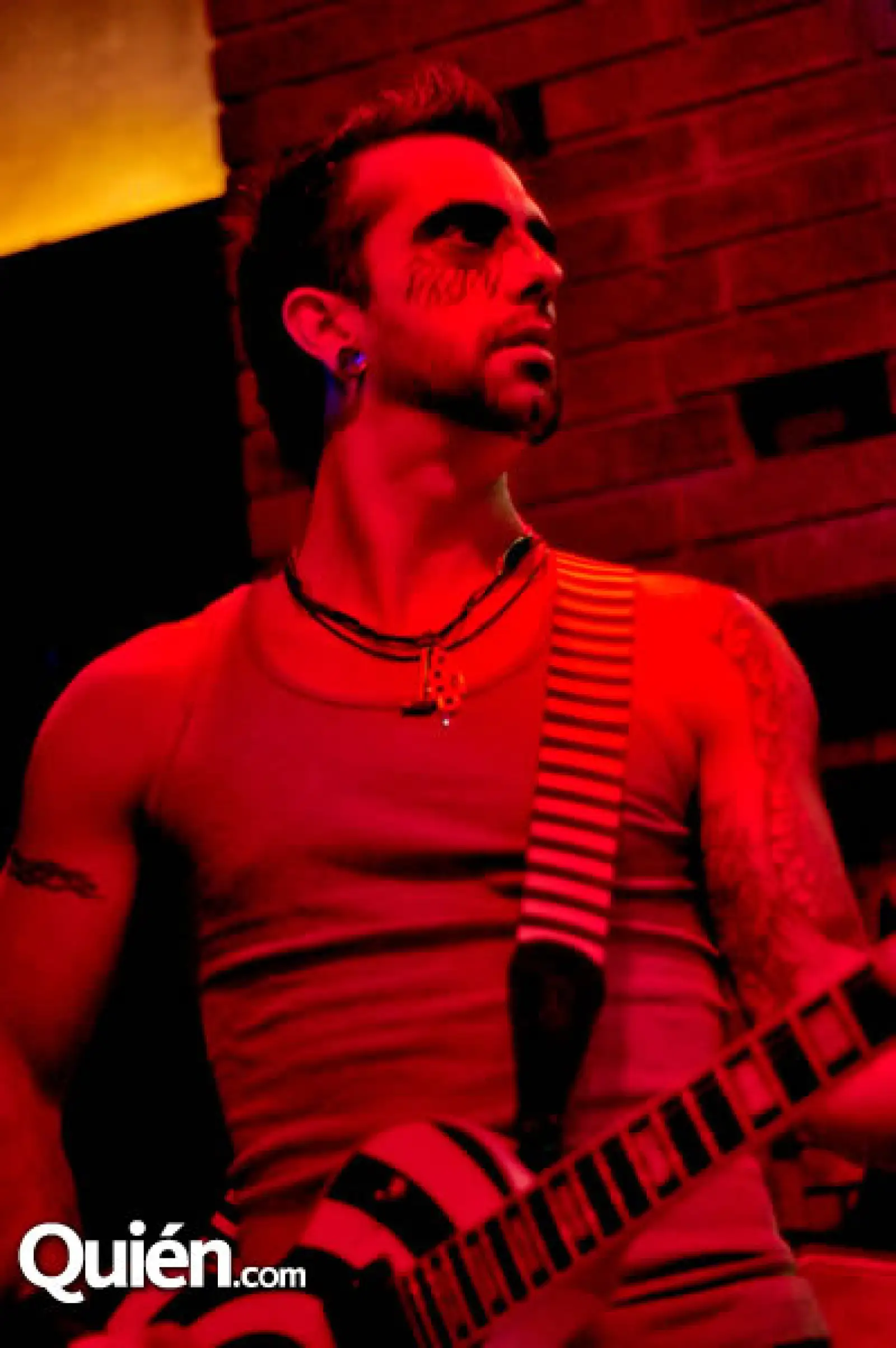 Alberto Sada presenta Tributo a Moderatto