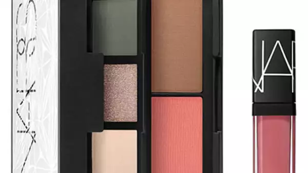 Paleta para ojos, mejillas y labios. $880 pesos, precio aproximado. narscosmetics.com