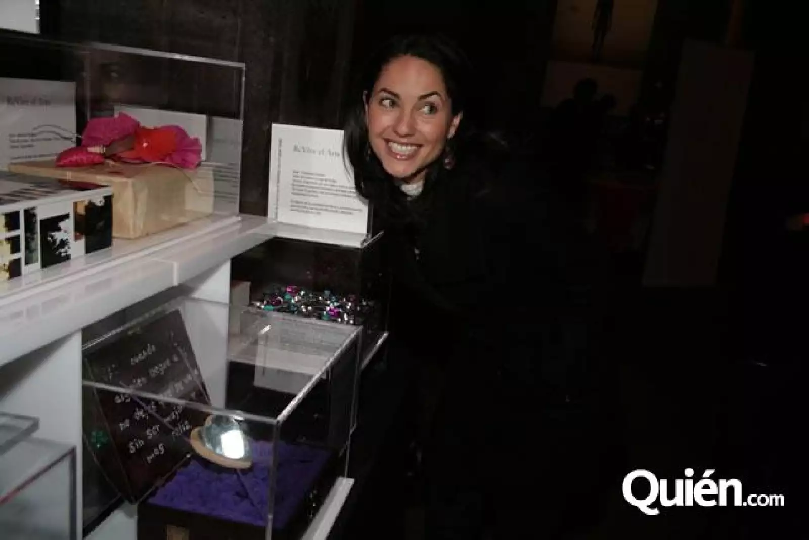 Cajas en subasta revive el arte