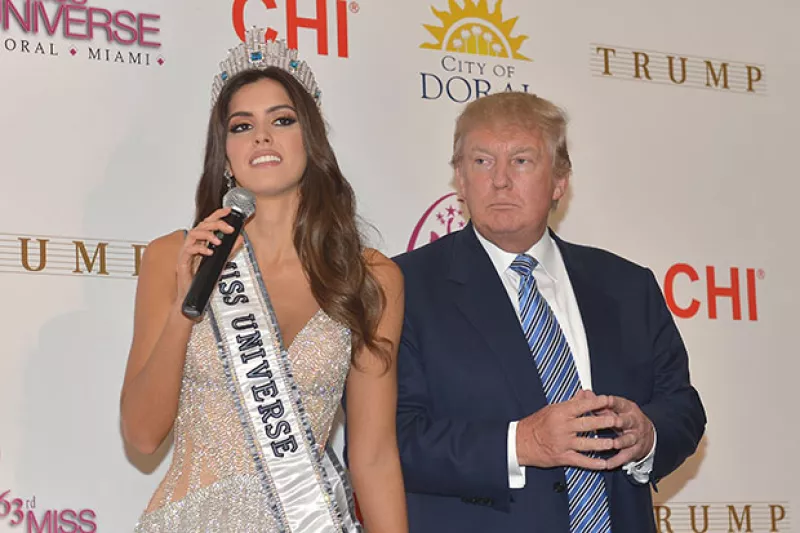 La Miss Universo respondé a Donald Trump pero se niega a entregar la corona, haciendo que éste la llame 'hipócrita'.
