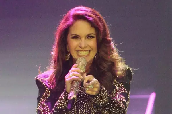 lucero (2).jpg