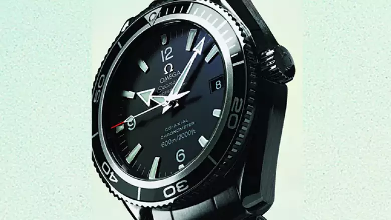 Con el actor Daniel Craig en Casino Royale (2006), James Bond se reinventó y llevó en la muñeca un reloj de gran tamaño, aunque no poseía ningún dispositivo.