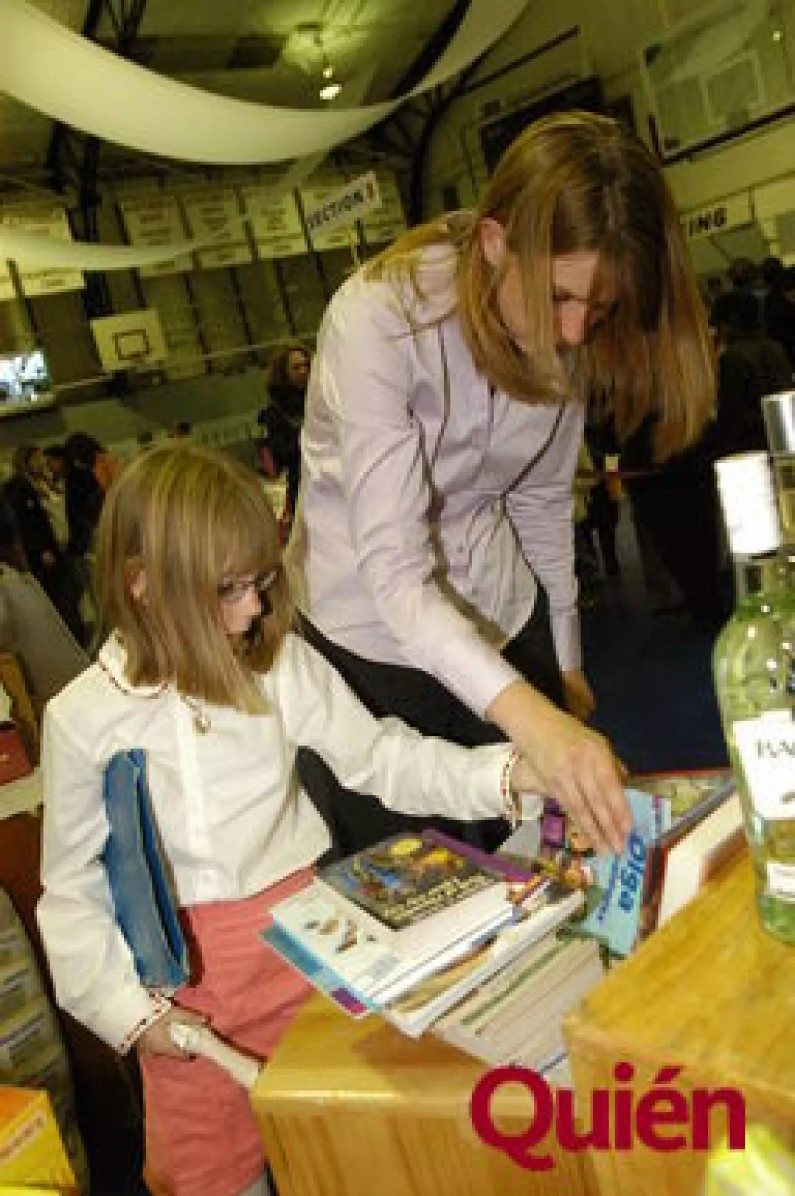 Robin Malal, Hailey Malal