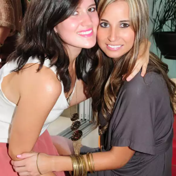 Fer Ibarra,Yisell González