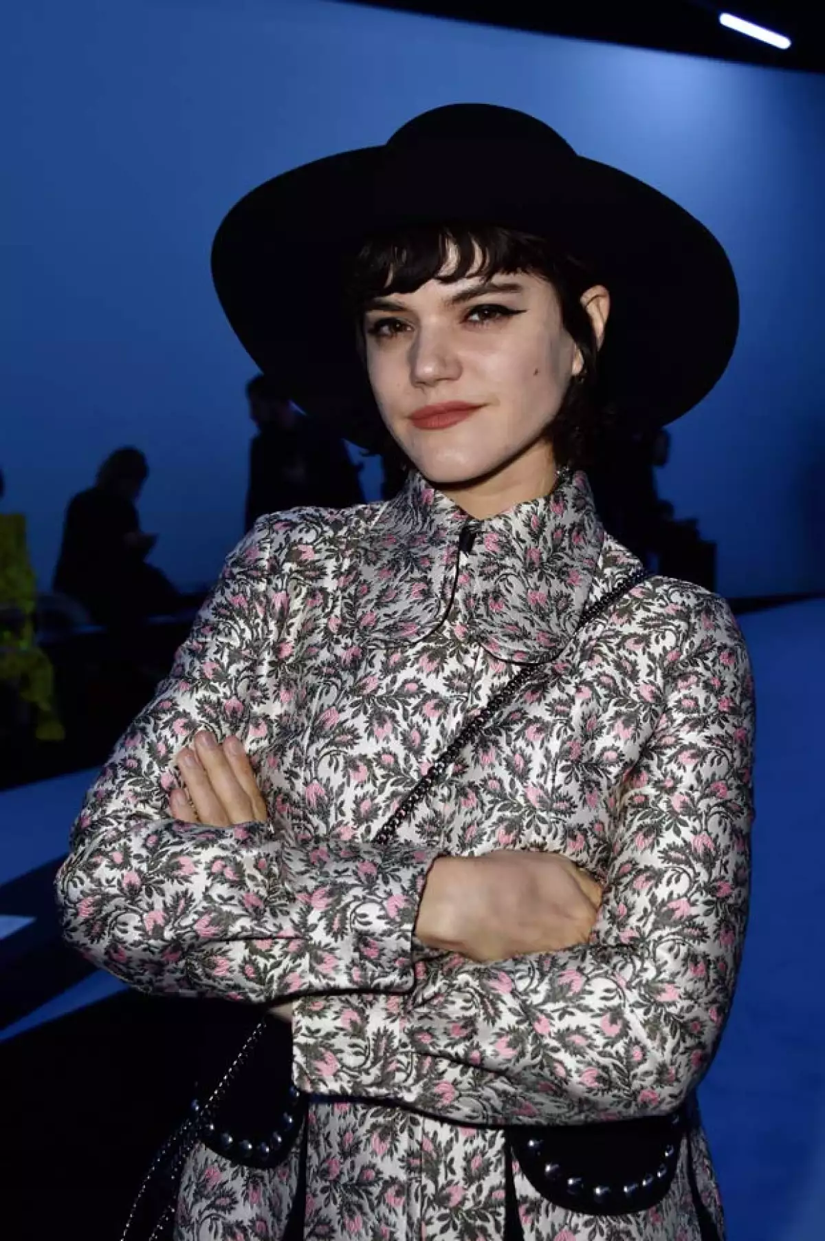 ¿Reciclaje de parejas? Antes de tener una relación con la actriz, la cantante Soko salió en una cita a ciegas con el ahora prometido de FKA Twigs.