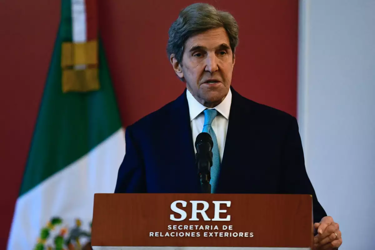 (El enviado especial presidencial para el Clima de la Casa Blanca, John Kerry)