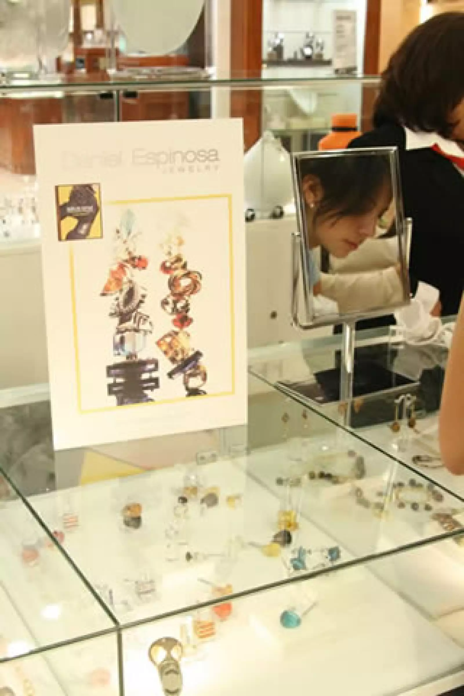 Daniel Espinosa presenta su nueva linea en plata