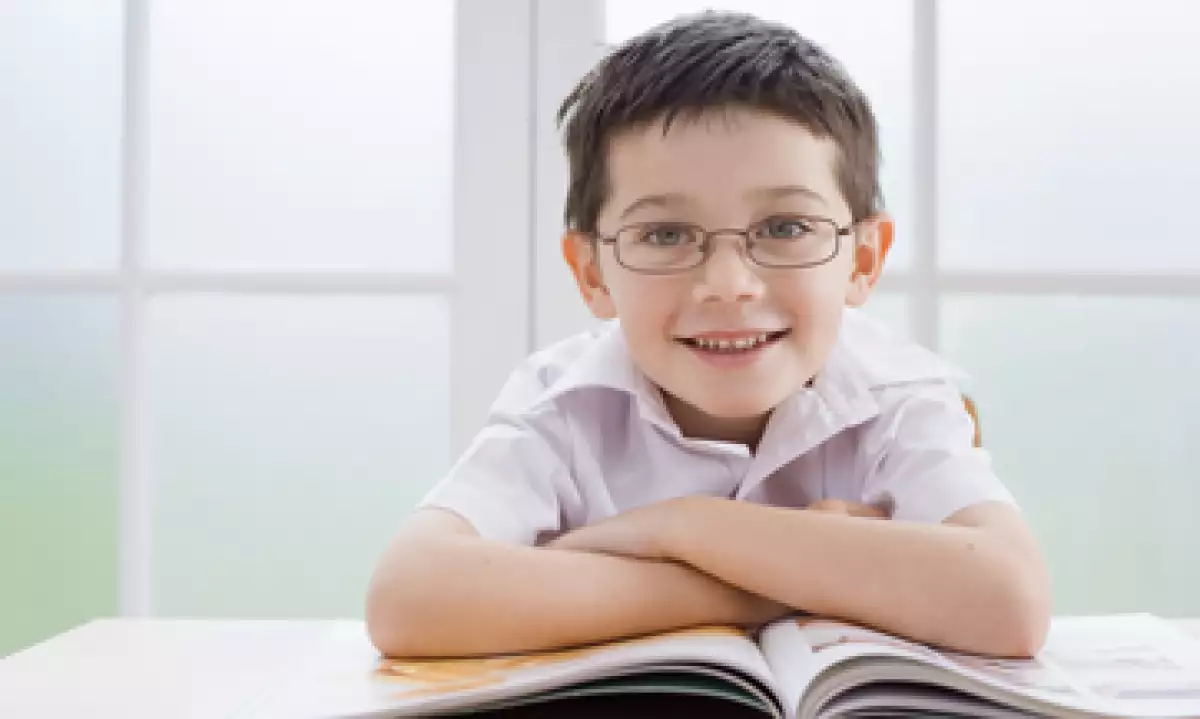 Existen diferentes insitituciones que te apoyan en la formación financiera de tu hijo. (Foto: Thinkstock)