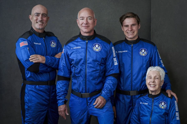 Jeff Bezos viaja al espacio