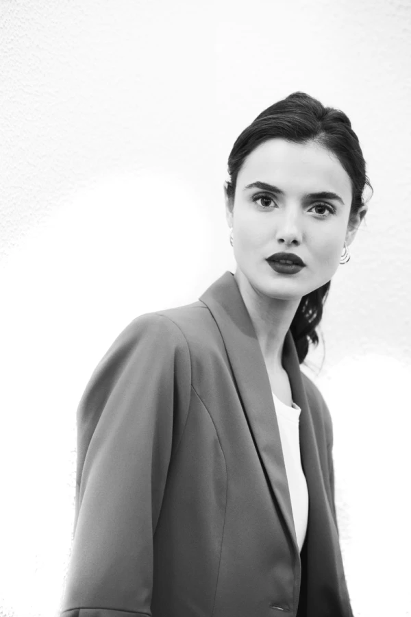 Blanca-Padilla-ELLE-Mexico-Por-Xime-Morfin