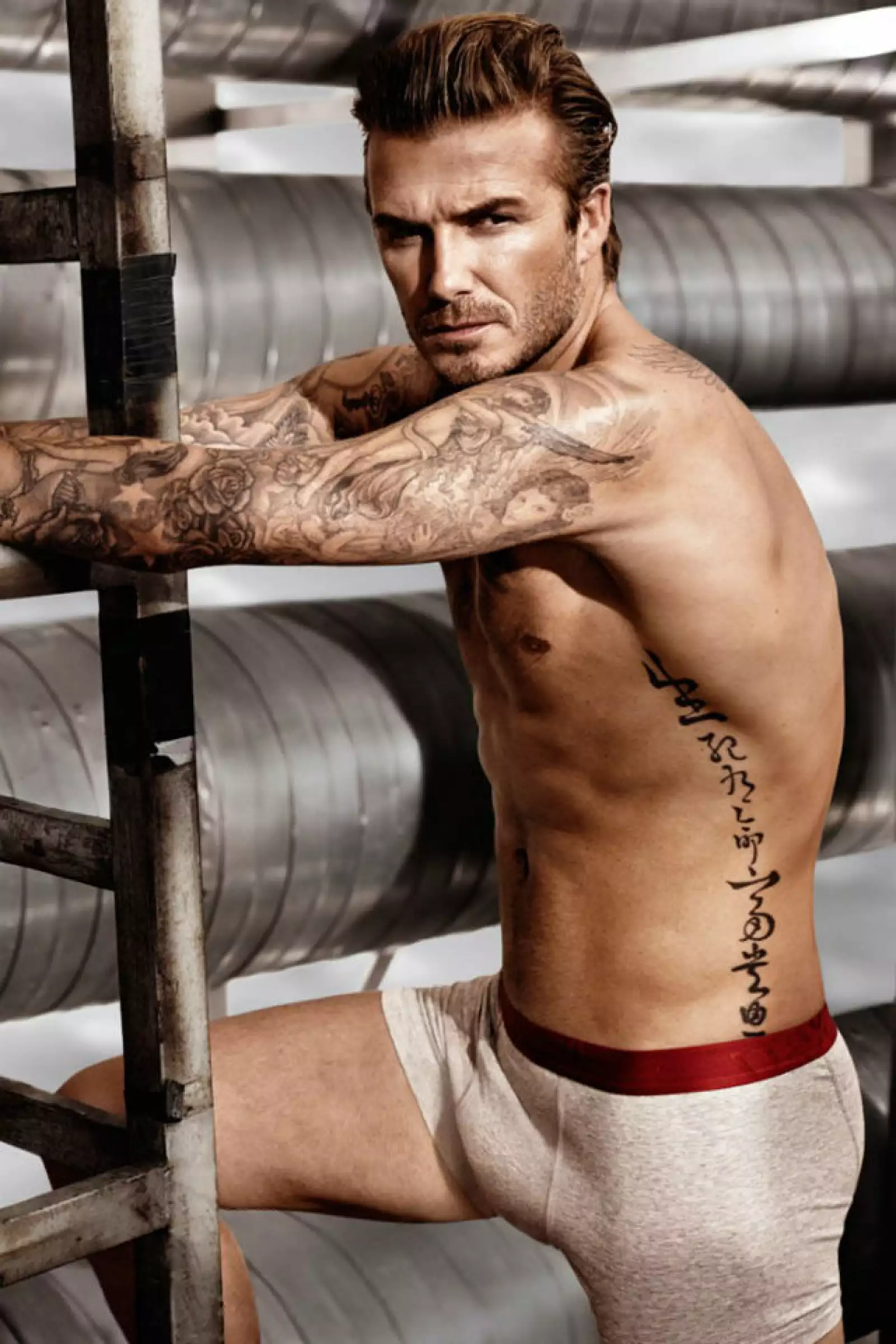 David Beckham es un clásico que no pasa de moda. Aunque ya está retirado del futbol, sigue encantando a sus fans como modelo de underwear.