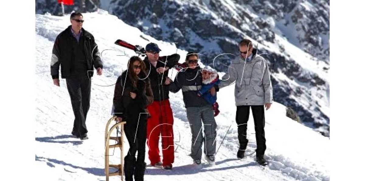 Kate aprovechó su viaje a Suiza para visitar las pistas de esquí en los Alpes suizos.