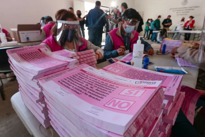 ¿Dónde votar en la consulta popular del 1 de agosto? Ubica tu casilla / mesa receptora (foto de las boletas y casillas para votar juicio a expresidentes)