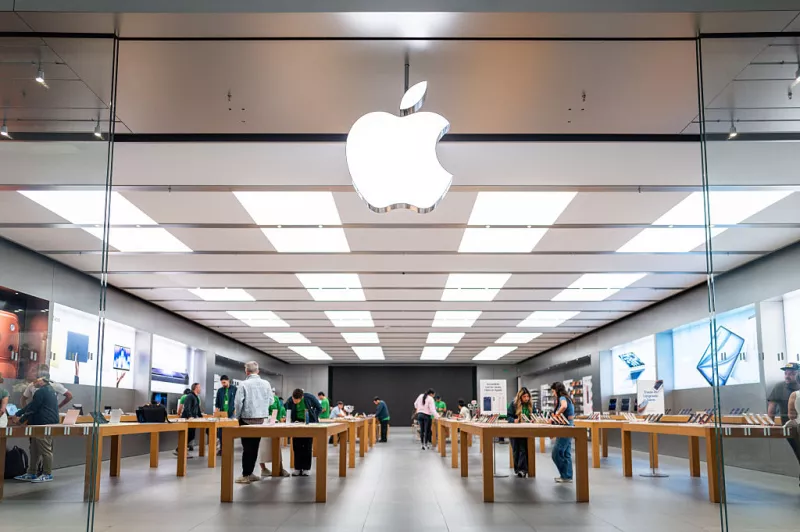 demanda apple openai