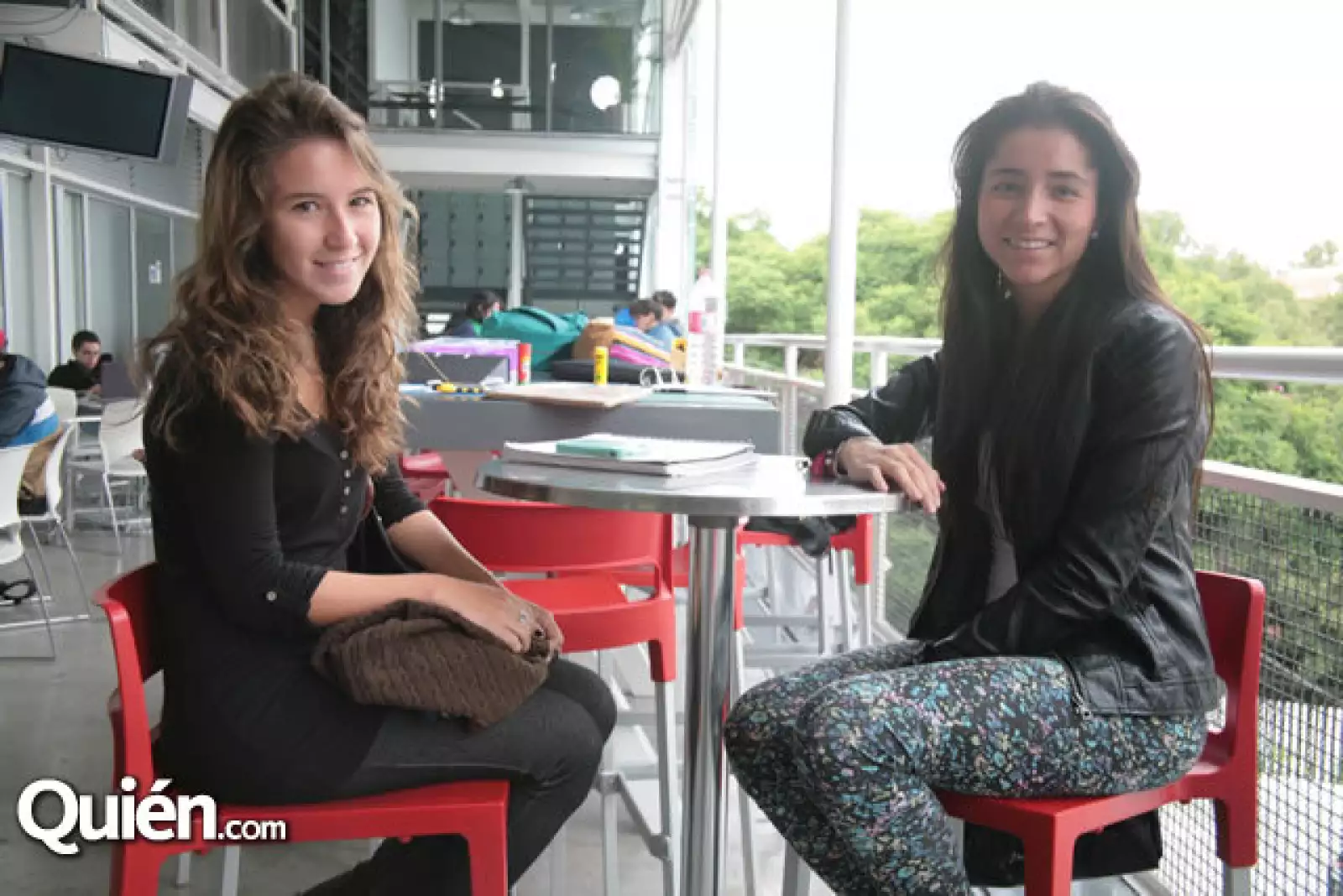 Ileana Flores y Andrea Esparza