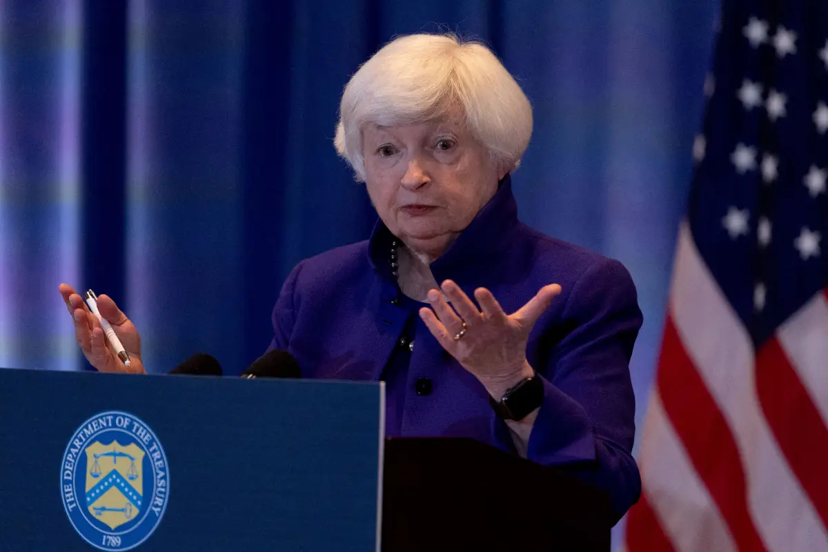 Yellen califica como "tremendo error" la reacción del mercado sobre la inflación 