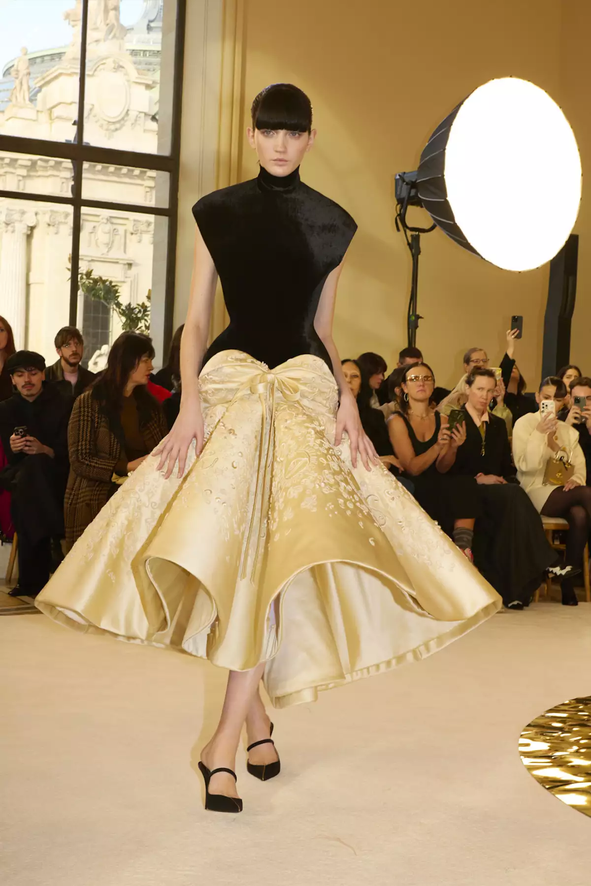 Schiaparelli HC PO S25 014.jpg