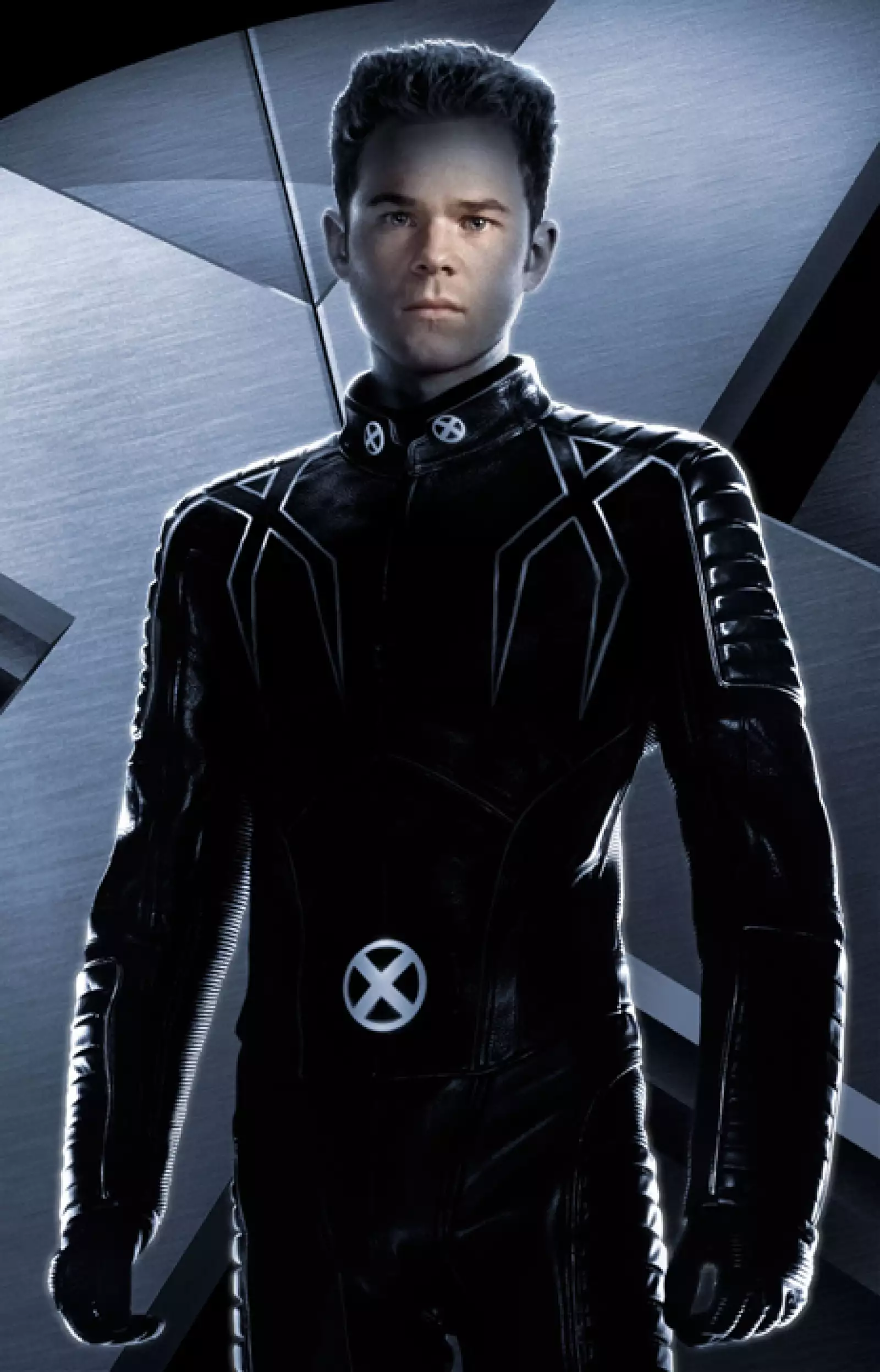 Sean Ashmore podrá ser Iceman, pero definitivamente nos provoca todo menos frío.
