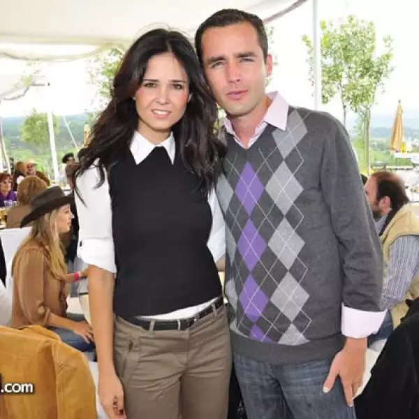 Civil Bety Vega y Rene Palme