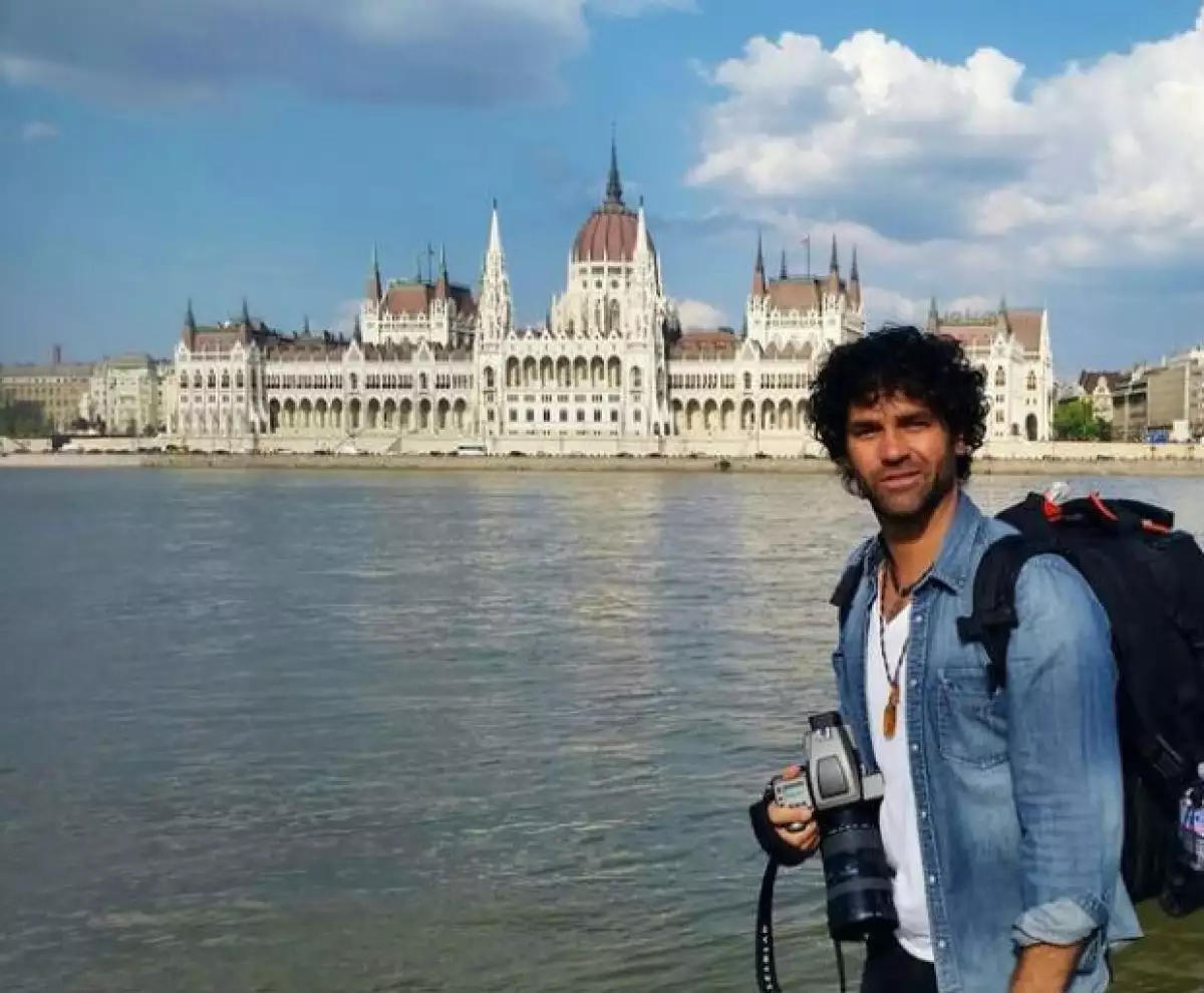El actor estrena la película “¿Por qué los hombres son infieles?”, su debut en el cine, por lo que nos cuenta acerca de un tema que concierne a todas las parejas.