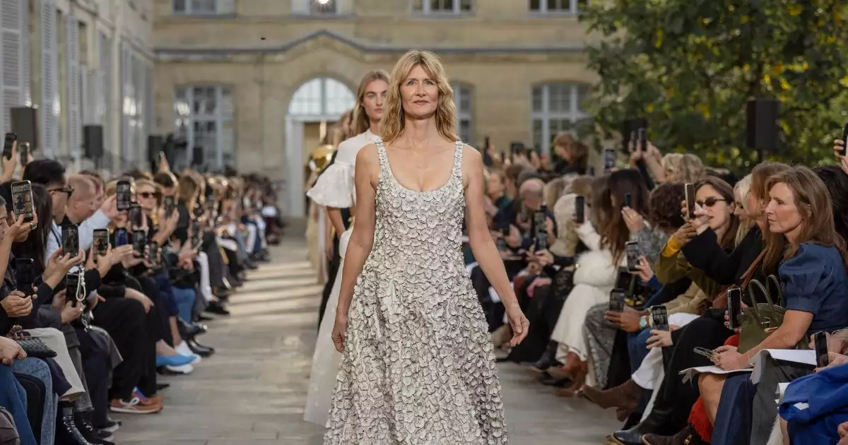 laura-dern-paris-fashion-week.jpg