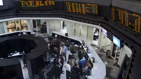 El peso mexicano tiene un leve descenso en el inicio de las operaciones. (Foto: Cuartoscuro)