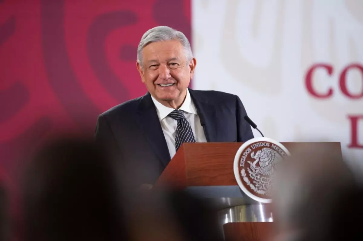 AMLO Edo Laico.jpeg