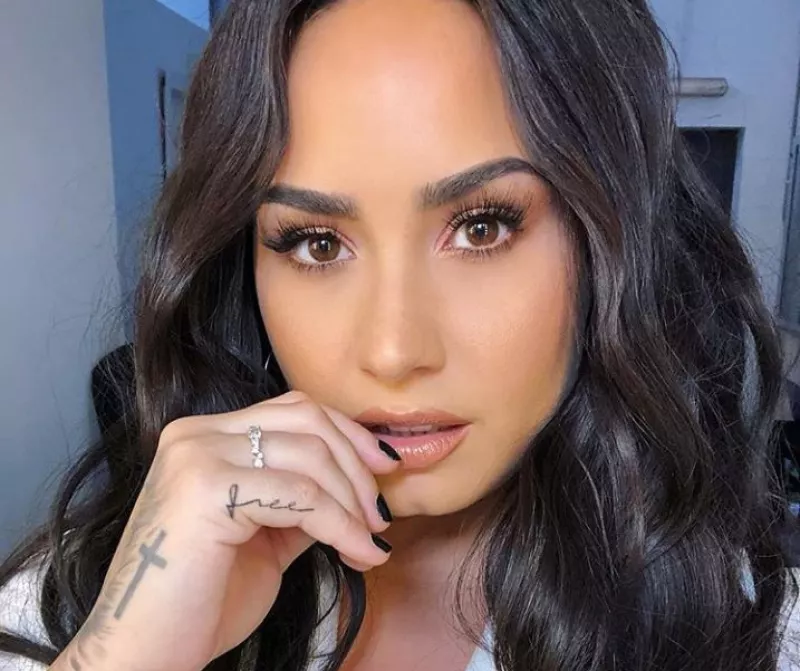 Demi