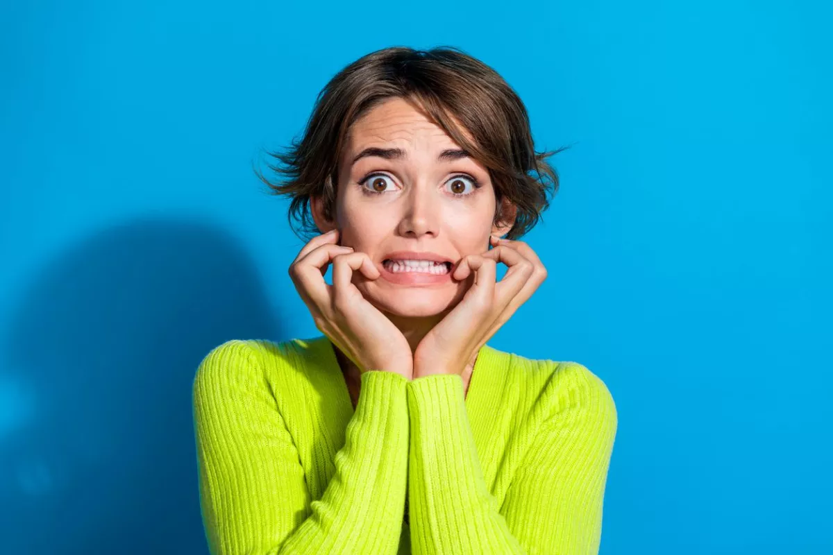 El costo del “yo me lo sé todo”. Cuando fingir certezas mata negocios