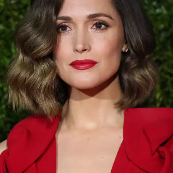 Rose Byrne en los Tony Awards 2015