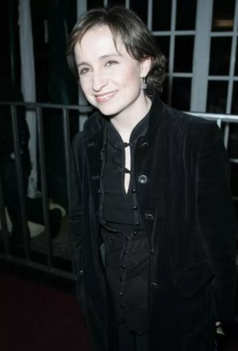 A principios diciembre, la periodista vuelve con un noticiario matutino, que será transmitido a través de la estación 102.5 MVS.