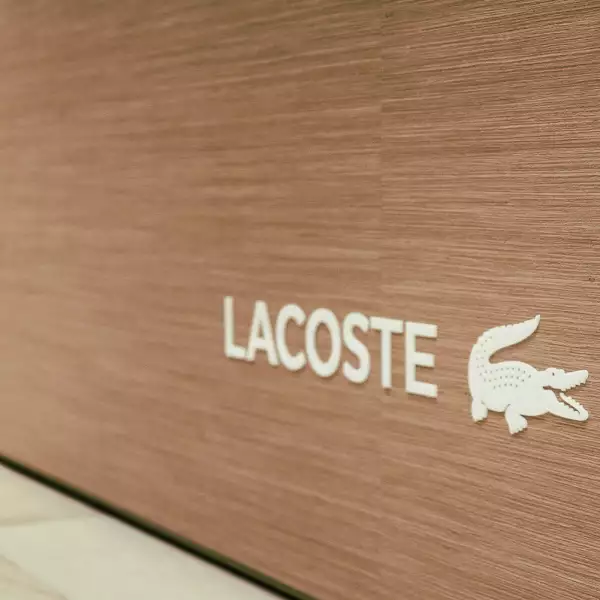 Lacoste Exhibición