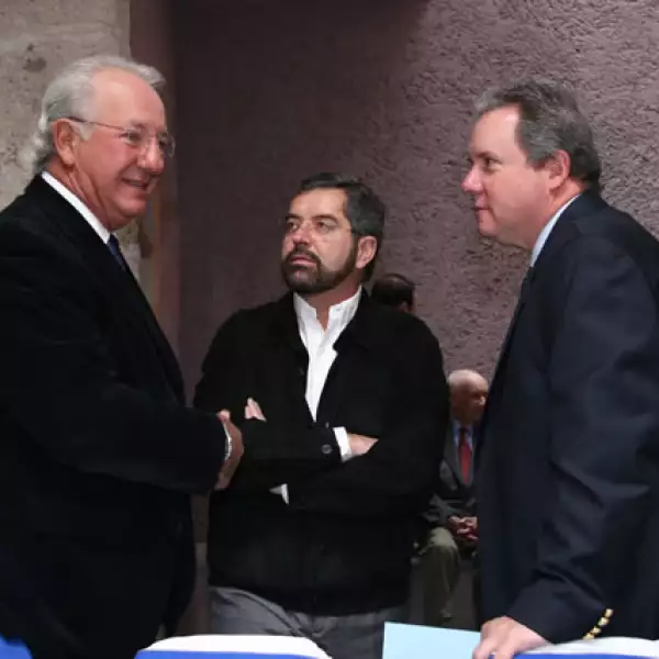 Homenaje a Jacobo Zabludovsky y Leon Davidoff.