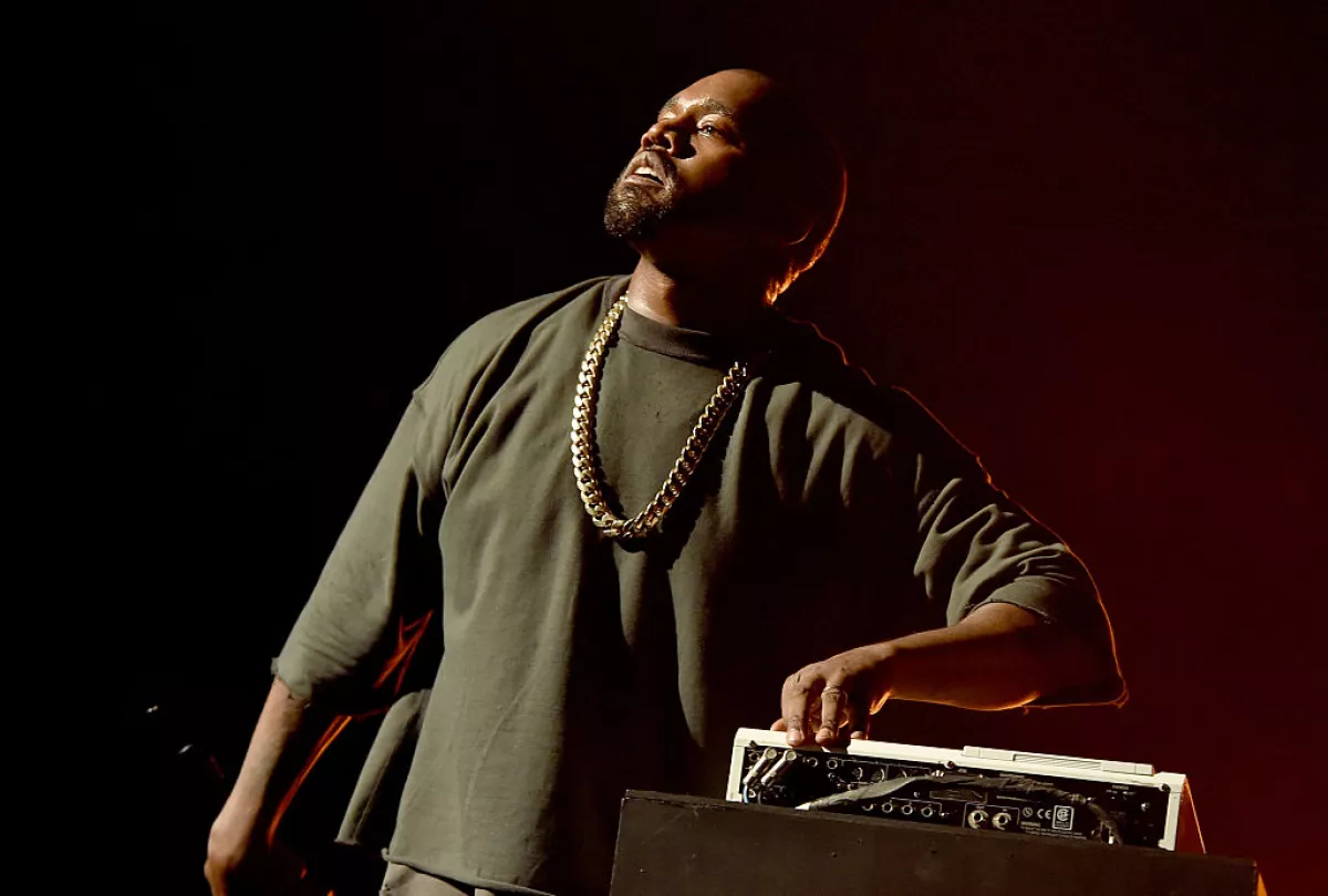 Kanye West en el Festival de Música de  iHeartRadio 