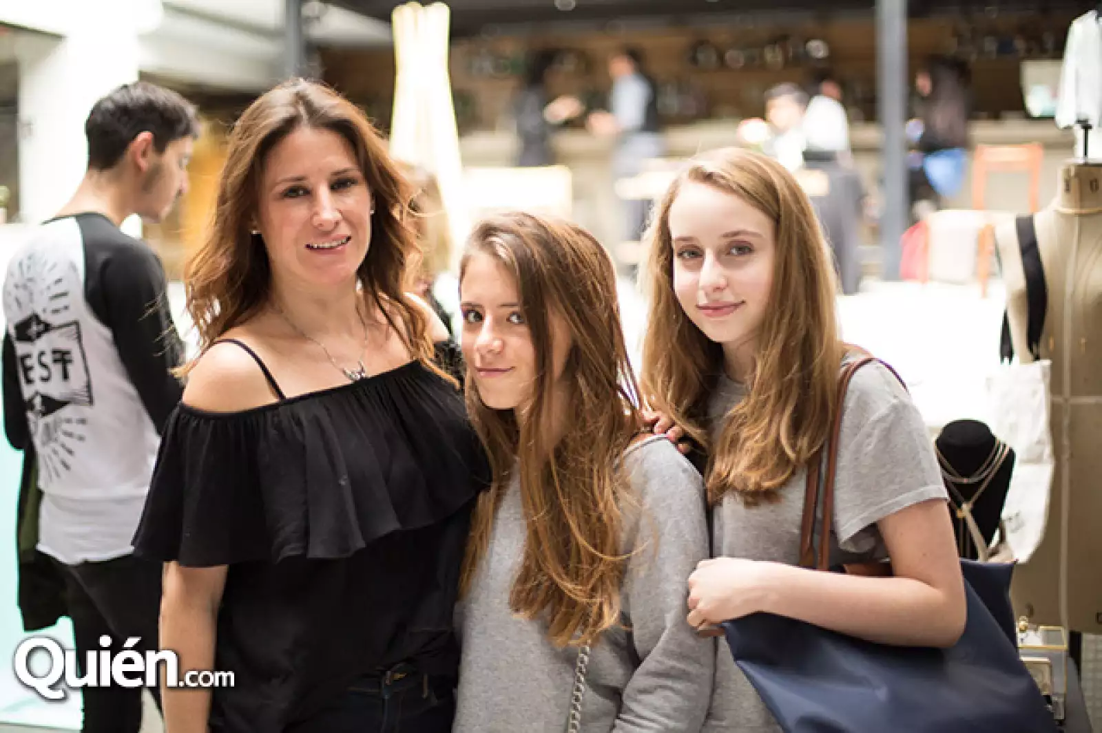 Orfa Roji, Ariela Roji y Emilia Estéves