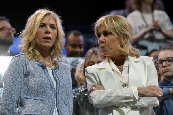 Hijas guapas de Brigitte Macron 3.jpg