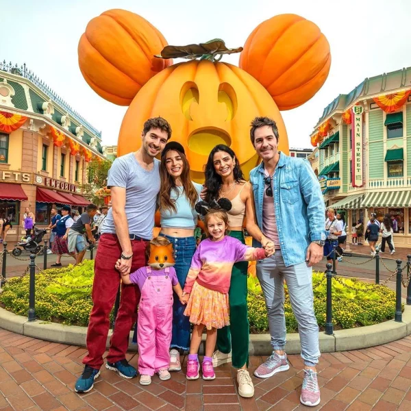 mauricio-ochmann-aislinn-derbez