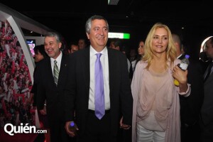 Angélica acompañó a Jorge a la apertura del Museo Interactivo de las Chivas del Guadalajara.