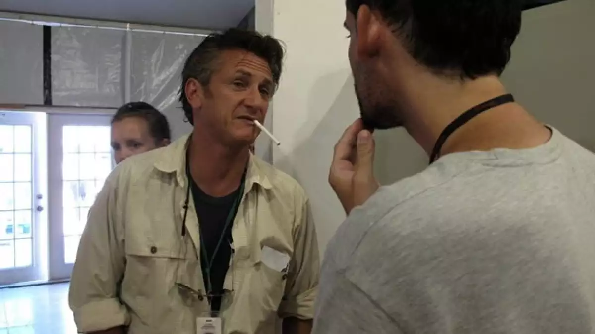 Sean Penn ayuda en la reconstrucción de Haití