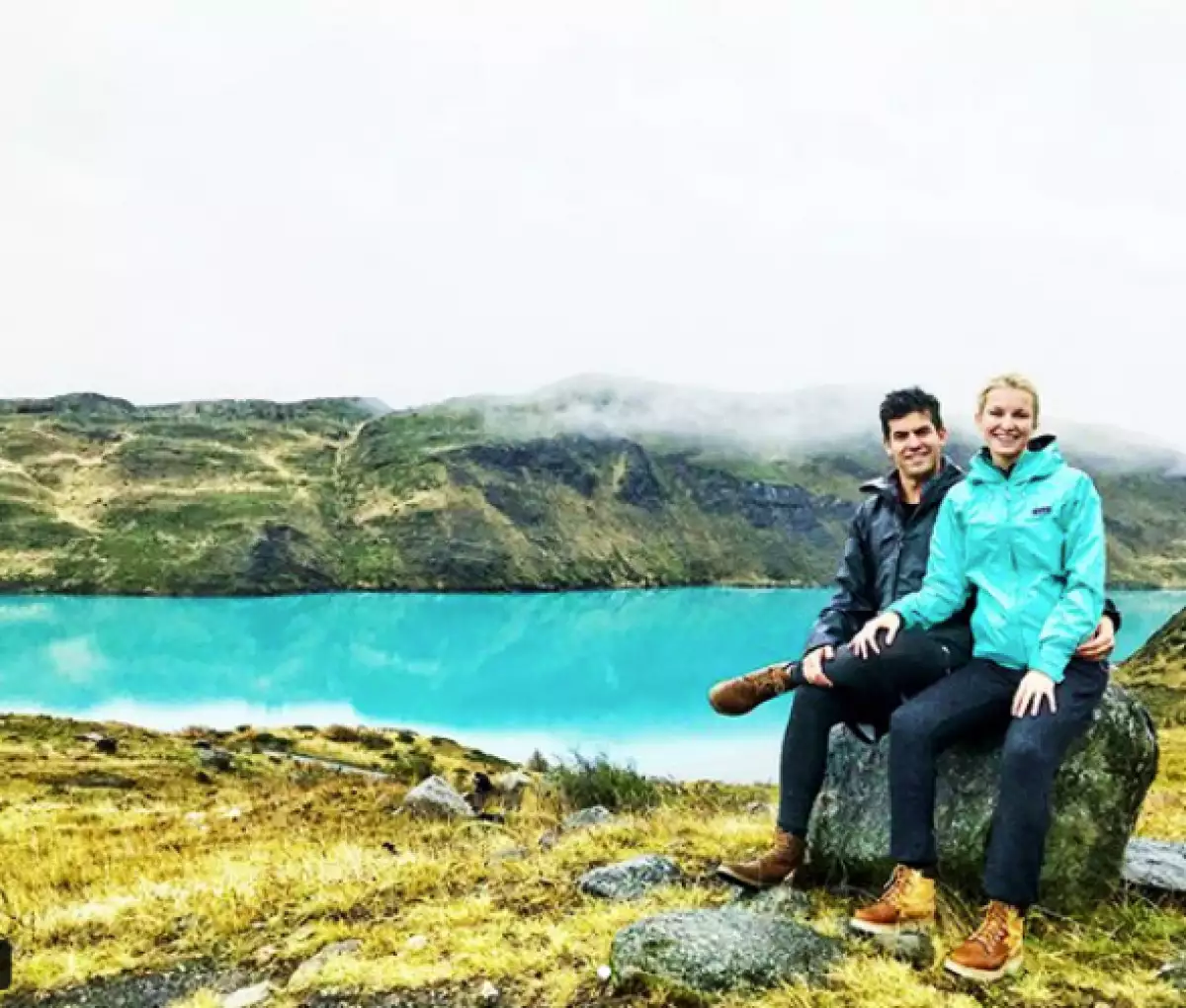 Liz Woodburn y Carlos en luna de miel.jpg