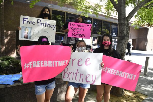 #FreeBritney Protest Outside Courthouse In Los Angeles During Conservatorship Hearing