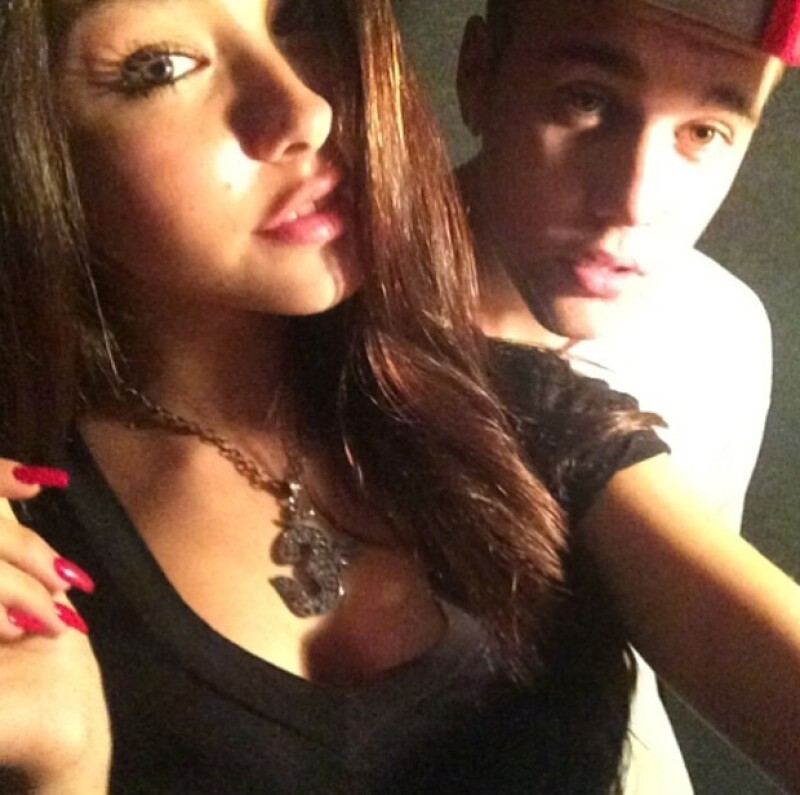La mamá de Madison presumió todas las fotos que su hija se tomó con el cantante.