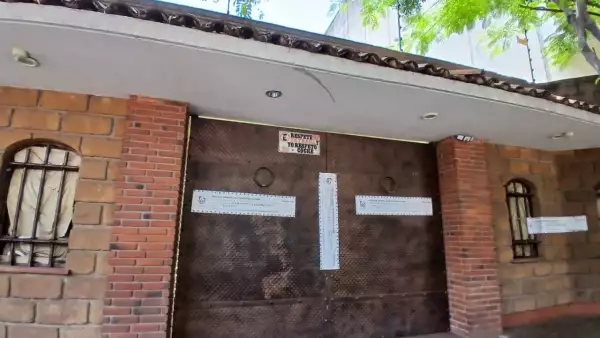 “Llegan con cerrajero y un camión de mudanzas”: el modus operandi de los grupos de despojo a la Benito Juárez