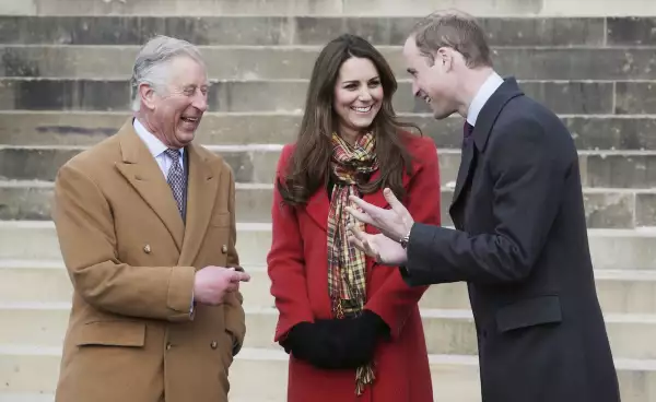 El rey Carlos III, Kate Middleton y el príncipe William en Escocia en 2013
