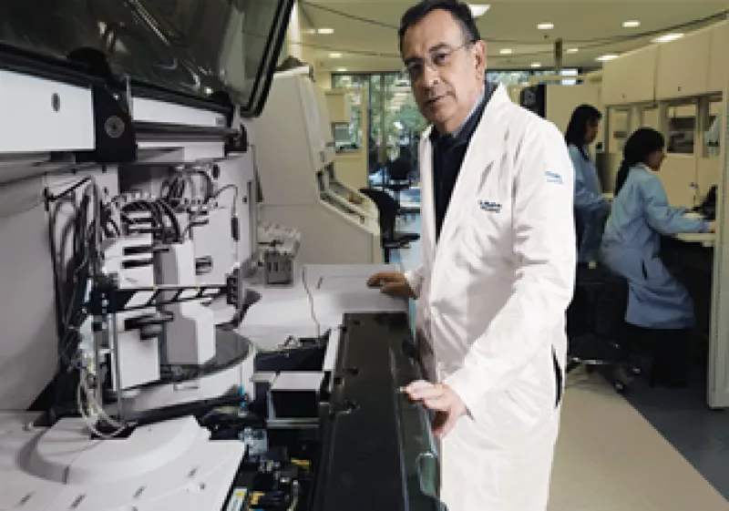 Misael Uribe, director de Médica Sur, está negociando una alianza estratégica con la UNAM para tener una escuela propia de medicina y enfermería. (Foto: Adán Gutiérrez)