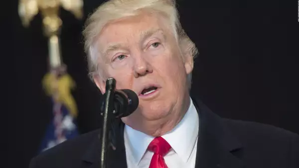 La cronología del primer mes de Donald Trump como presidente de EU